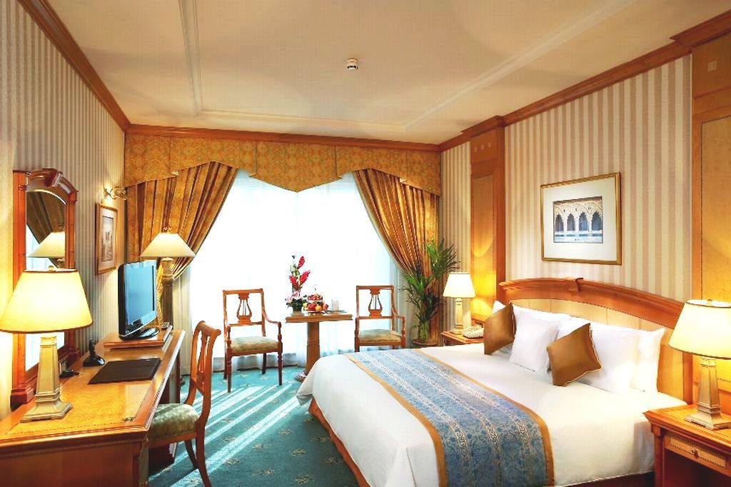 Knight Castle Hotel Dubai Dış mekan fotoğraf A room at the hotel