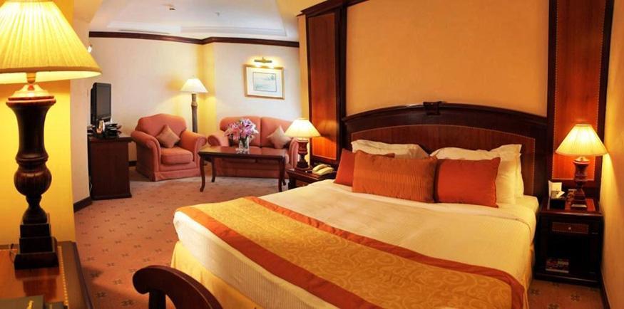 Knight Castle Hotel Dubai Dış mekan fotoğraf A room at the hotel